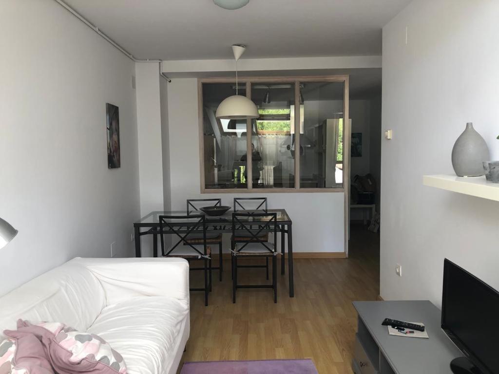 El Nial De L'Andolina Apartment Cangas de Onis Exterior photo