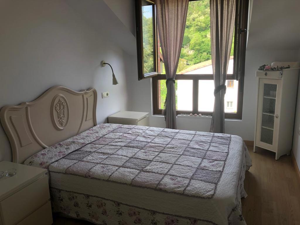 El Nial De L'Andolina Apartment Cangas de Onis Exterior photo